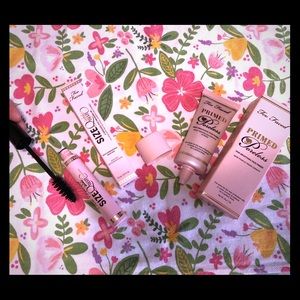 Too Faced Size Queen and Primed & Poreless Bundle!